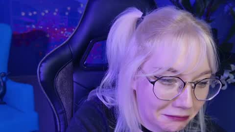 nancymartinez online show from January 13, 11:19 am