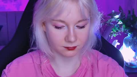 nancymartinez online show from February 4, 8:13 am