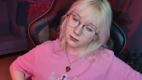 nancymartinez online show from February 18, 11:44 am