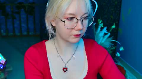 nancymartinez online show from February 19, 5:16 am