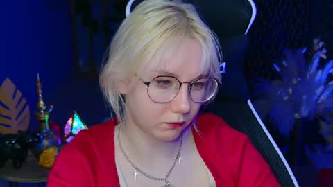 nancymartinez online show from February 19, 8:22 am