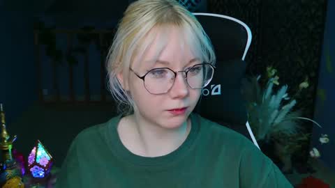 nancymartinez online show from February 20, 5:12 am