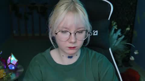 nancymartinez online show from February 20, 8:17 am