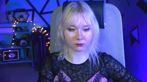 nancymartinez online show from March 5, 8:21 am