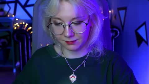 nancymartinez online show from March 6, 11:36 am