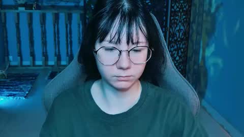 nancymartinez online show from September 12, 5:29 am