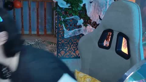 nancymartinez online show from October 27, 5:11 am