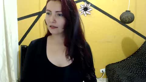 Snapshot of nanis_milf chatting on March 6, 10:04 pm nanis online show from March 6, 10:04 pm