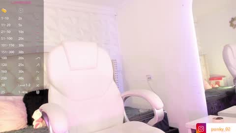 anna online show from December 19, 11:46 pm