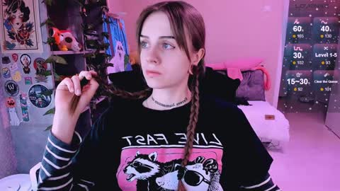 Monday-Friday 12-4 AM and 6-9 AM New York time online show from January 26, 11:29 pm