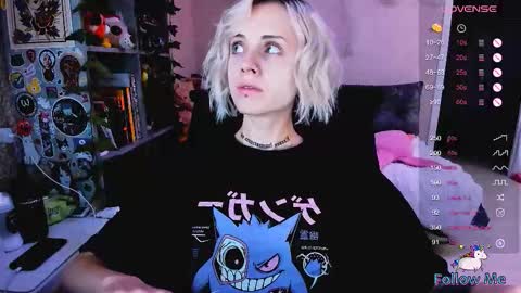 Monday-Friday 12-4 AM and 6-9 AM New York time online show from October 18, 8:53 pm