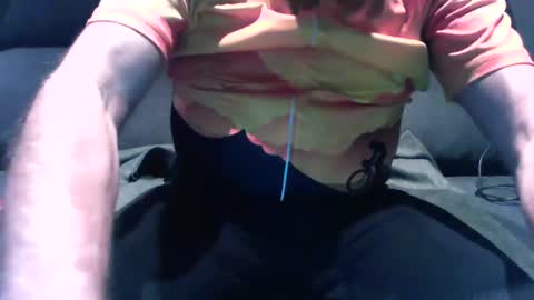 nano22968832 online show from January 21, 7:15 am