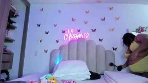    online show from October 1, 11:44 pm