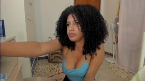 Snapshot of naomigarcia chatting on January 5, 11:33 pm Naomi online show from January 5, 11:33 pm