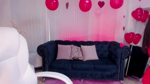 Snapshot of naomii_campbell_ chatting on February 14, 1:08 pm Naomi Campbell online show from February 14, 1:08 pm