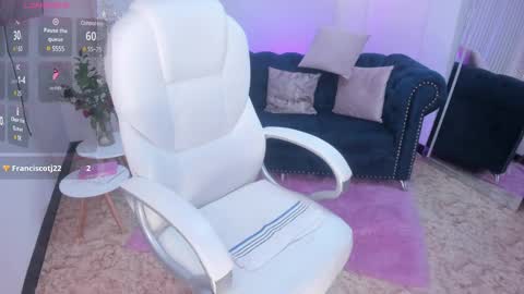 Snapshot of naomii_campbell_ chatting on February 21, 12:50 pm Naomi Campbell online show from February 21, 12:50 pm