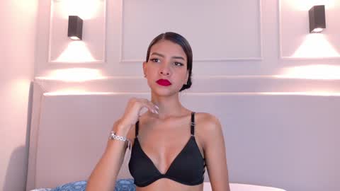 Naomi Klarc online show from December 21, 12:59 pm