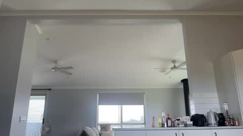 naomirhoades online show from March 6, 3:24 am