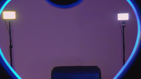 Snapshot of naomisainz chatting on March 11, 12:39 pm Naomi online show from March 11, 12:39 pm