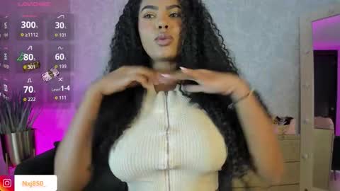 Naomi     online show from October 22, 2:45 am