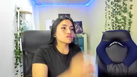 naomy online show from March 2, 1:47 am