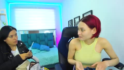 naomy online show from September 11, 4:40 pm