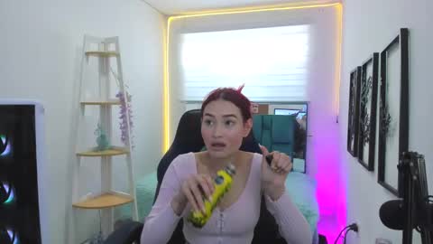 naomy_sex_69 online show from October 25, 8:03 pm