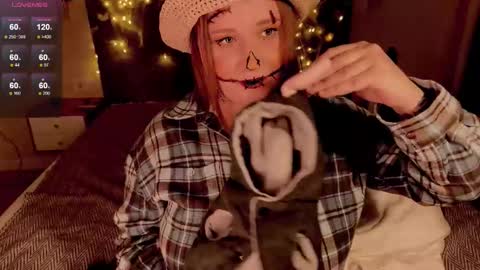 Naomy Rey online show from October 31, 4:08 pm