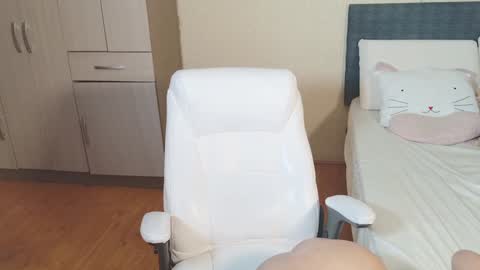 Snapshot of naree_masaki chatting on January 19, 1:33 pm Naree online show from January 19, 1:33 pm