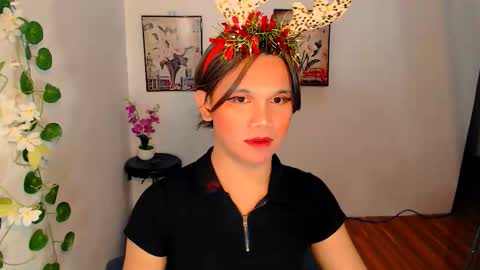 Snapshot of nashdiam chatting on December 17, 9:21 pm nashdiam online show from December 17, 9:21 pm