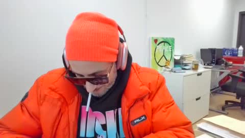 nassobout online show from December 23, 6:27 pm