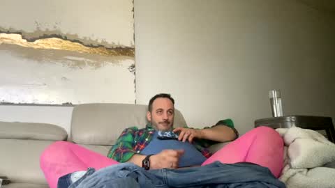 nassobout online show from December 30, 1:25 pm