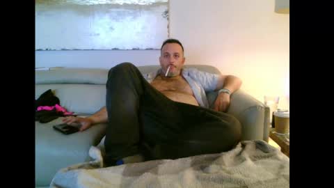 nassobout online show from September 17, 11:17 pm