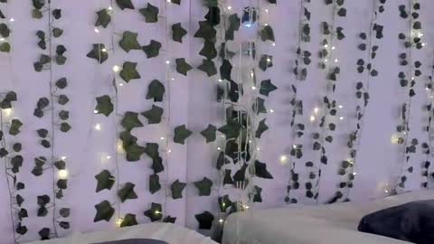 Maira online show from January 14, 1:36 am