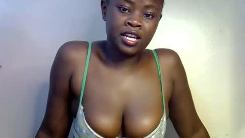 Snapshot of nasty_freakie chatting on October 10, 4:11 am jewel online show from October 10, 4:11 am