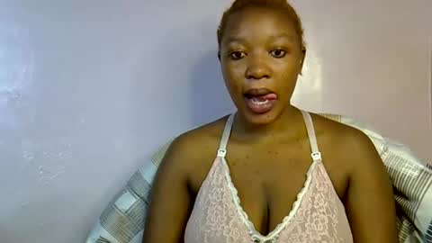 Snapshot of nasty_previne chatting on October 31, 5:08 am previn online show from October 31, 5:08 am