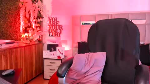 Natacha black online show from February 25, 2:58 am