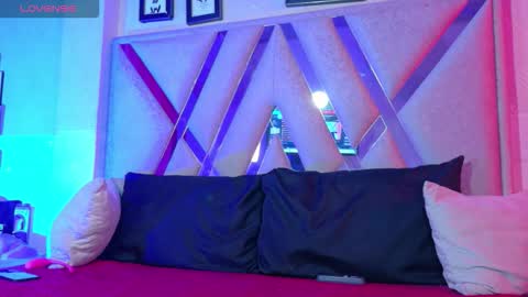 Natacha black online show from November 7, 10:32 pm