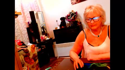 natali online show from January 1, 11:05 am