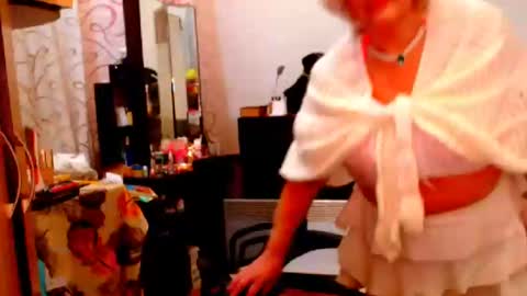 natali online show from February 13, 4:28 pm