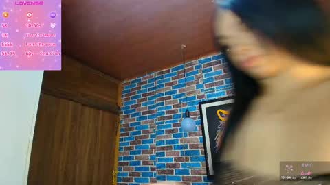 Snapshot of natalia_kiss01 chatting on March 12, 11:12 pm Natalia Kiss online show from March 12, 11:12 pm