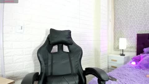 Snapshot of natalia_kiss01 chatting on November 10, 4:28 pm Natalia Kiss online show from November 10, 4:28 pm