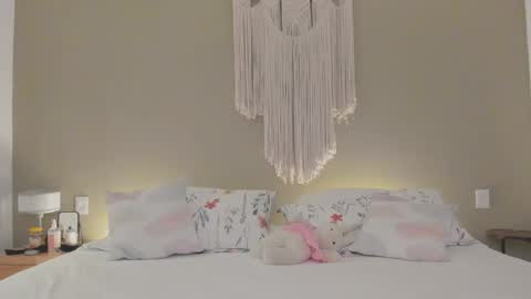 Snapshot of nataly_05 chatting on September 27, 3:00 am anatalybee online show from September 27, 3:00 am