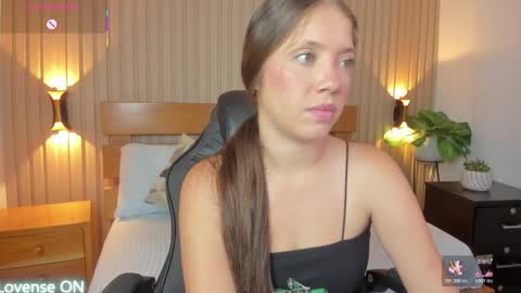 Snapshot of nataly_rodri chatting on November 29, 2:36 am Nataly online show from November 29, 2:36 am