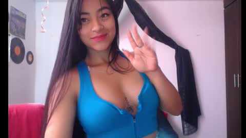 Snapshot of natalyescobar_lx chatting on January 18, 2:02 pm Nataly Escobar online show from January 18, 2:02 pm