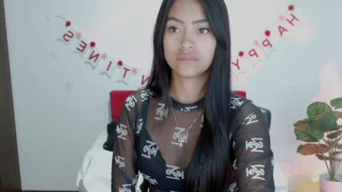 Snapshot of natalyescobar_lx chatting on September 24, 12:30 pm Nataly Escobar online show from September 24, 12:30 pm