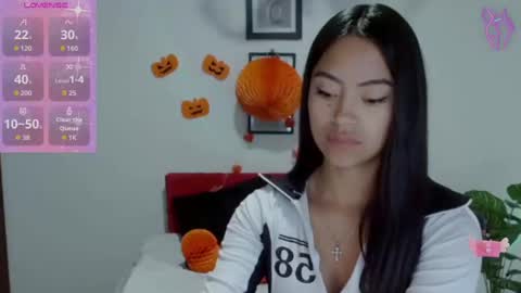 Snapshot of natalyescobar_lx chatting on October 15, 1:00 pm Nataly Escobar online show from October 15, 1:00 pm