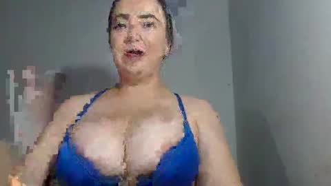 Snapshot of natasha9_ chatting on February 3, 2:03 am NATTY online show from February 3, 2:03 am