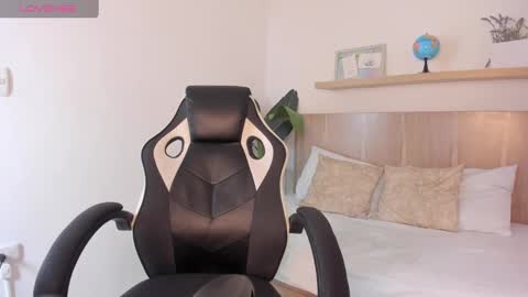 N A T A S H A online show from December 28, 5:02 am