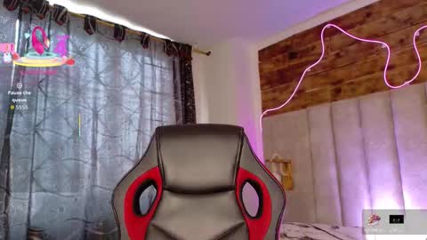 Snapshot of natasha__black chatting on November 30, 7:29 pm Natasha online show from November 30, 7:29 pm